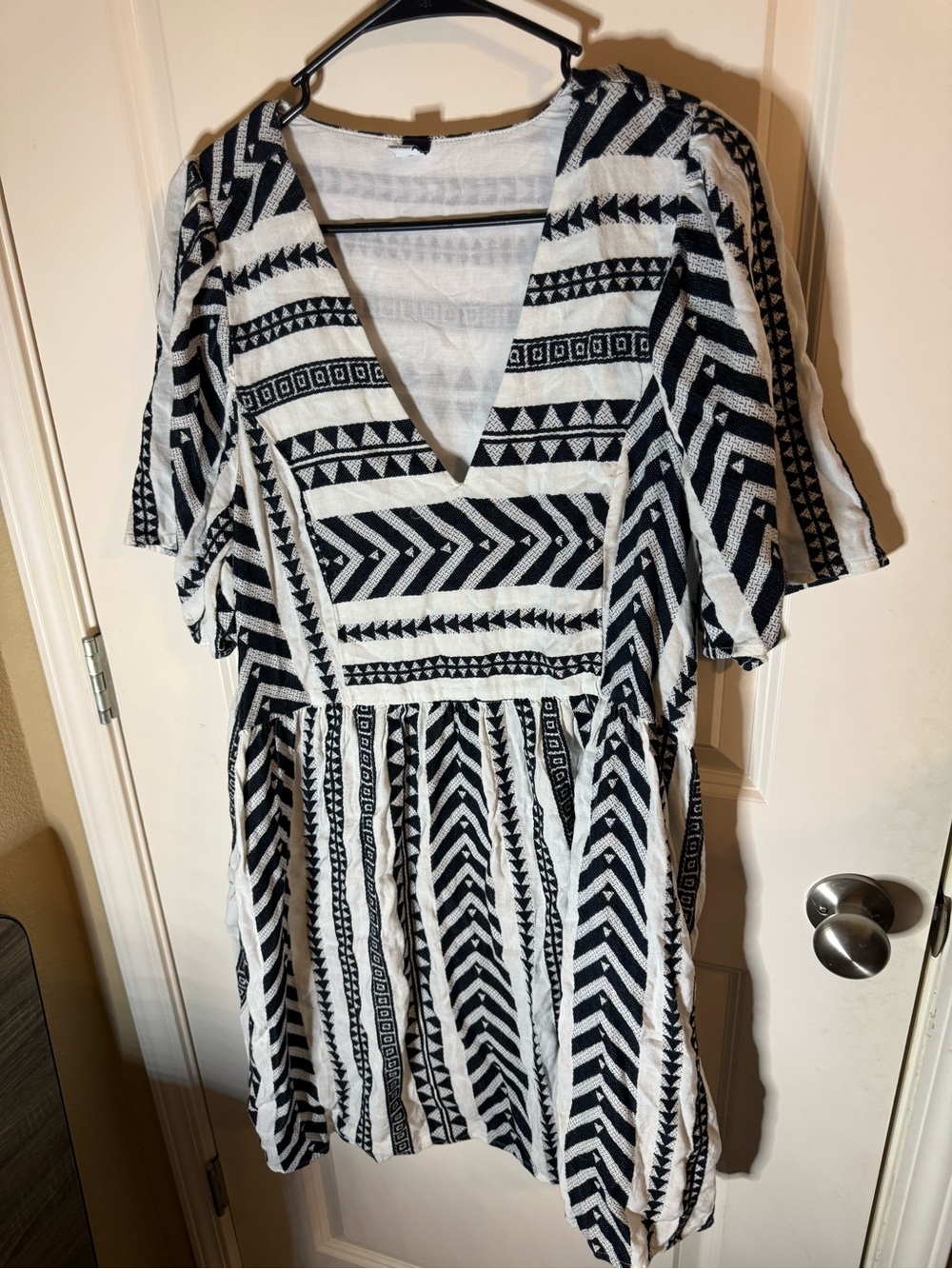 Old Navy Boho Tribal Print Tunic Dress XL Black & White Flutter Sleeve